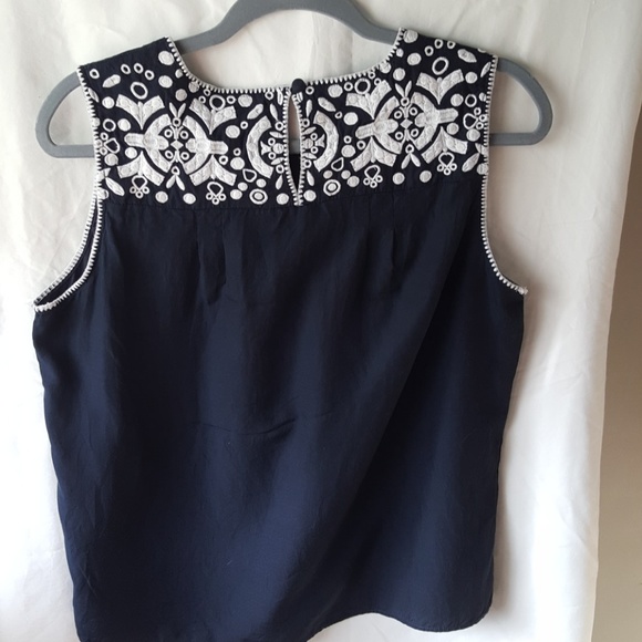 Banana Republic Summer Top - Picture 4 of 4